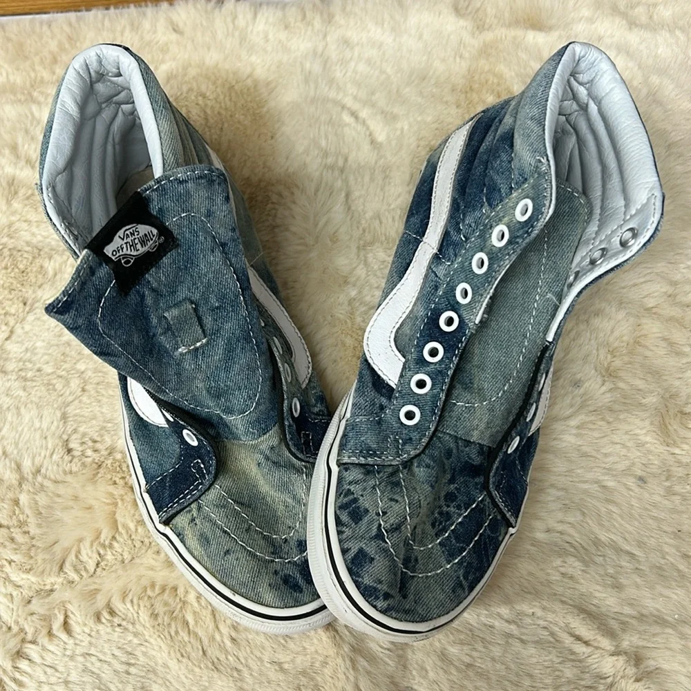 Vans off the wall hightop lace up distressed denim men’s size 6 women’s size 7.5